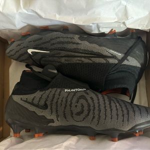 Phantom GX FG size 11. Used twice